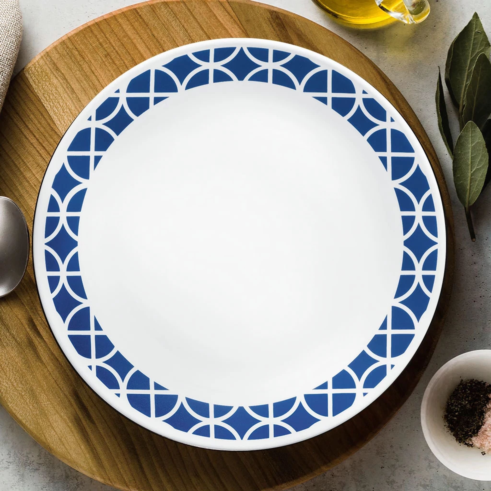 Corelle® Cobalt Circles 16-piece Mugless Dinnerware Set, Service for 4 - Image 7